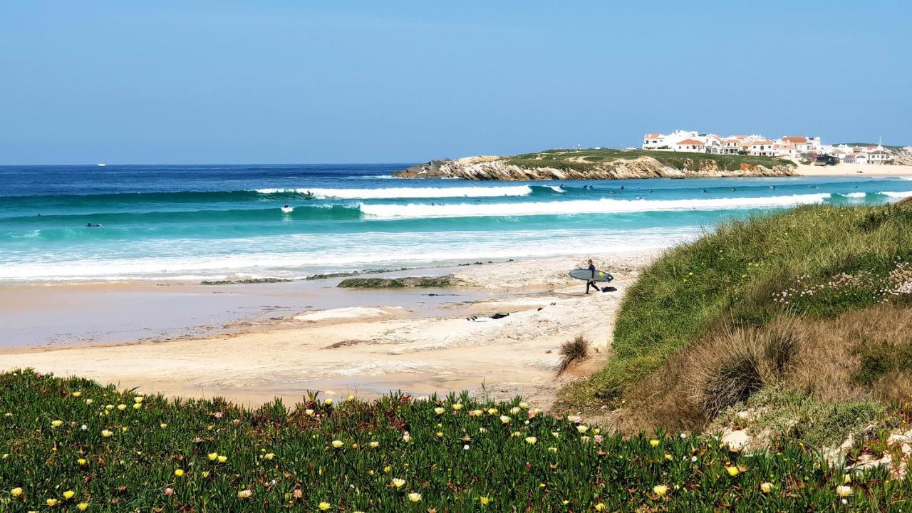 Sandycamps Surf House 발리알 외부 사진
