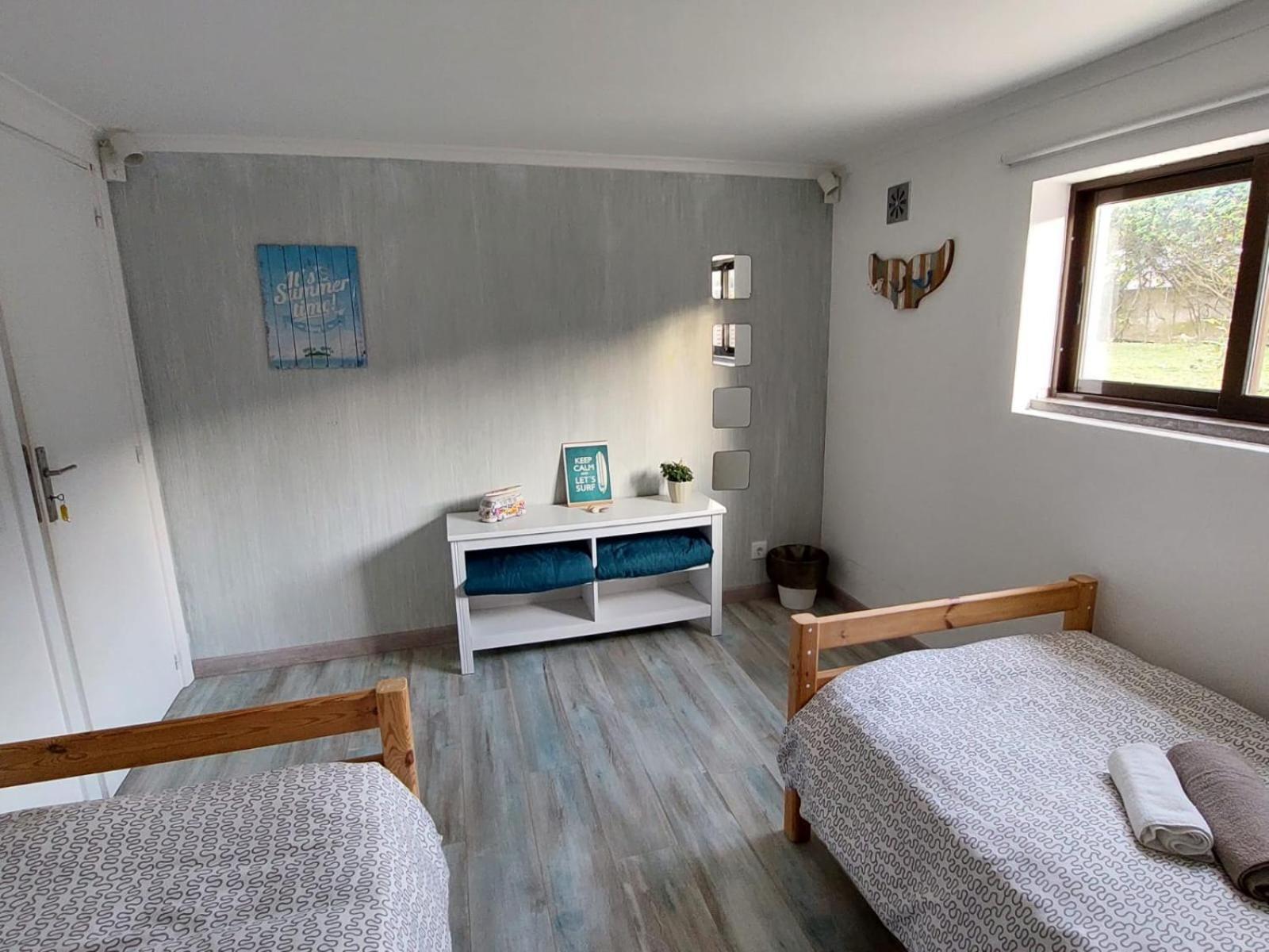 Sandycamps Surf House 발리알 객실 사진